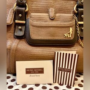 HENRI BENDEL 3/fer Emboss Leather Satchel “LADY WALKING DOG” & NWT Large Key Fob